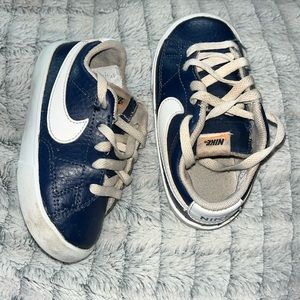 Unisex 7C blue Nike blazers